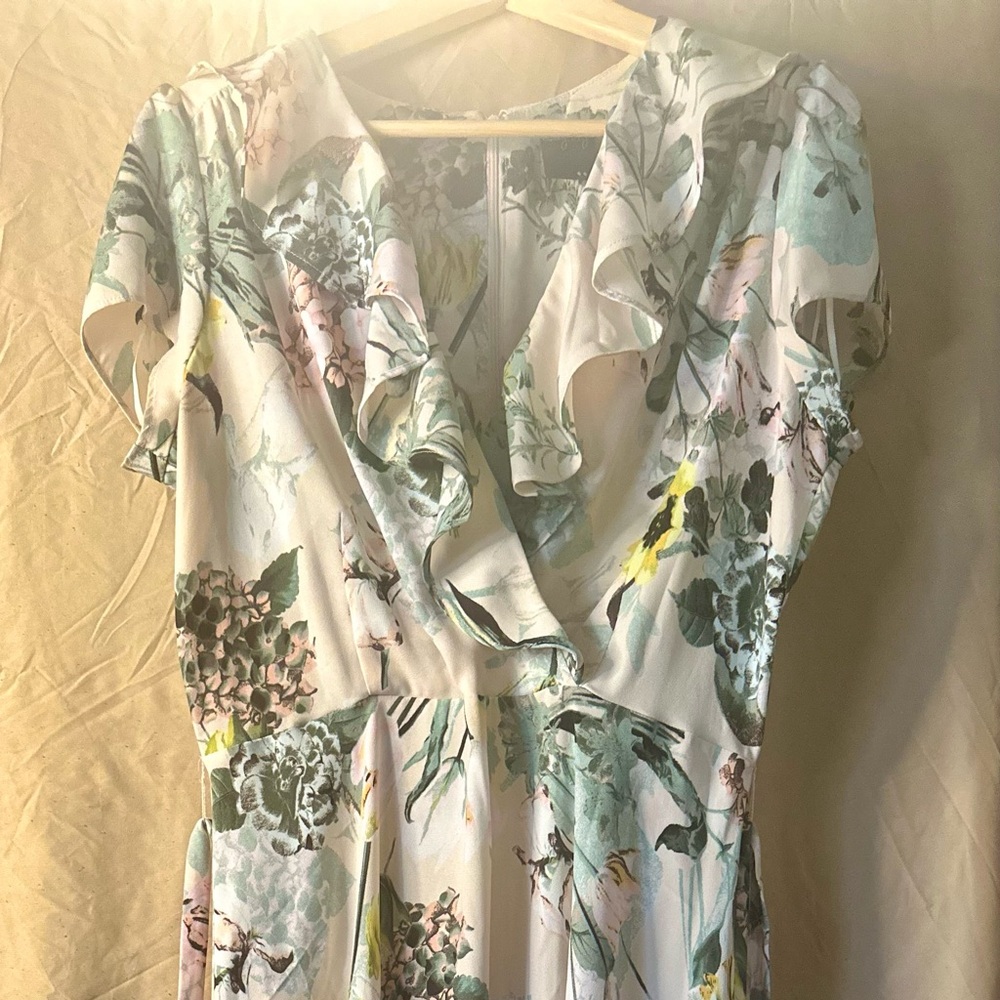 Gabby Skye Pastel Floral Dress